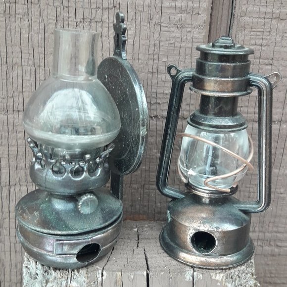 Mini Dollhouse Lanterns Cast Iron Pencil Sharpener Vintage Set of 2 Oil Lamps - Picture 4 of 10